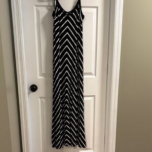 Ann Taylor Black and White Chevron Maxi Dress